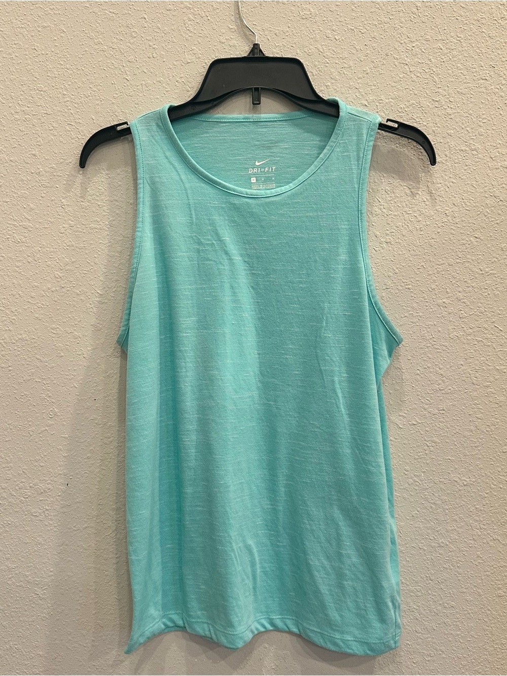 Nike Women’s Light Aqua Performance Tank | Size Medium